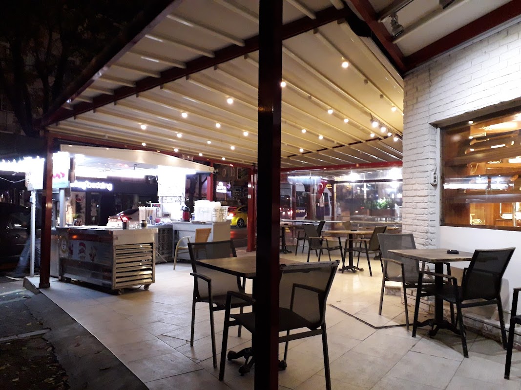 YAŞAR Ustanın DONDURMASI Bostancı - Kadıköy