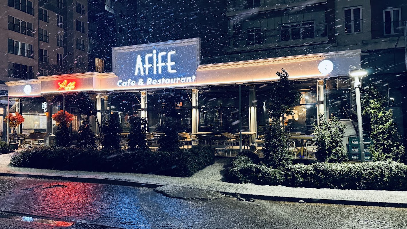 AFİFE CAFE & RESTAURANT KAYAŞEHİR - Başakşehir Kafe