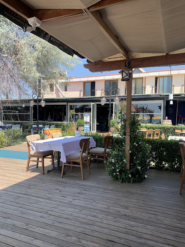 Şömine Et Balık Restaurant & Burak Beach Sahne - Silivri