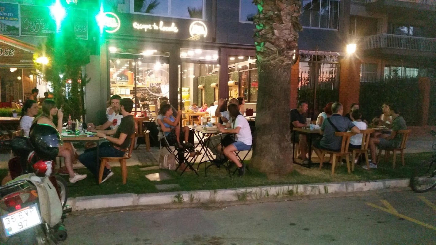 Pizza Locale Küçükyalı - Konak