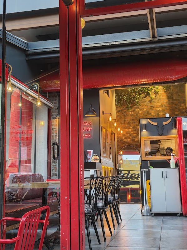 Goldenfingers Burger & Cheesesteak - Karşıyaka