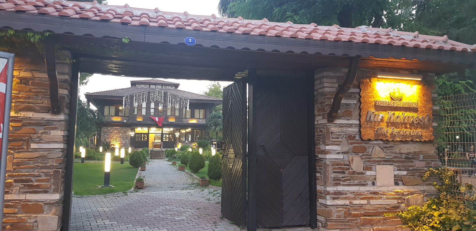 Kır Kahvesi Aile Restoranı - Torbalı