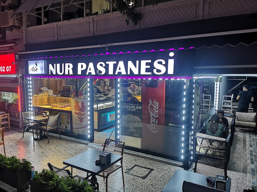 Nur Pastaneleri Hurma Şubesi - Konyaaltı