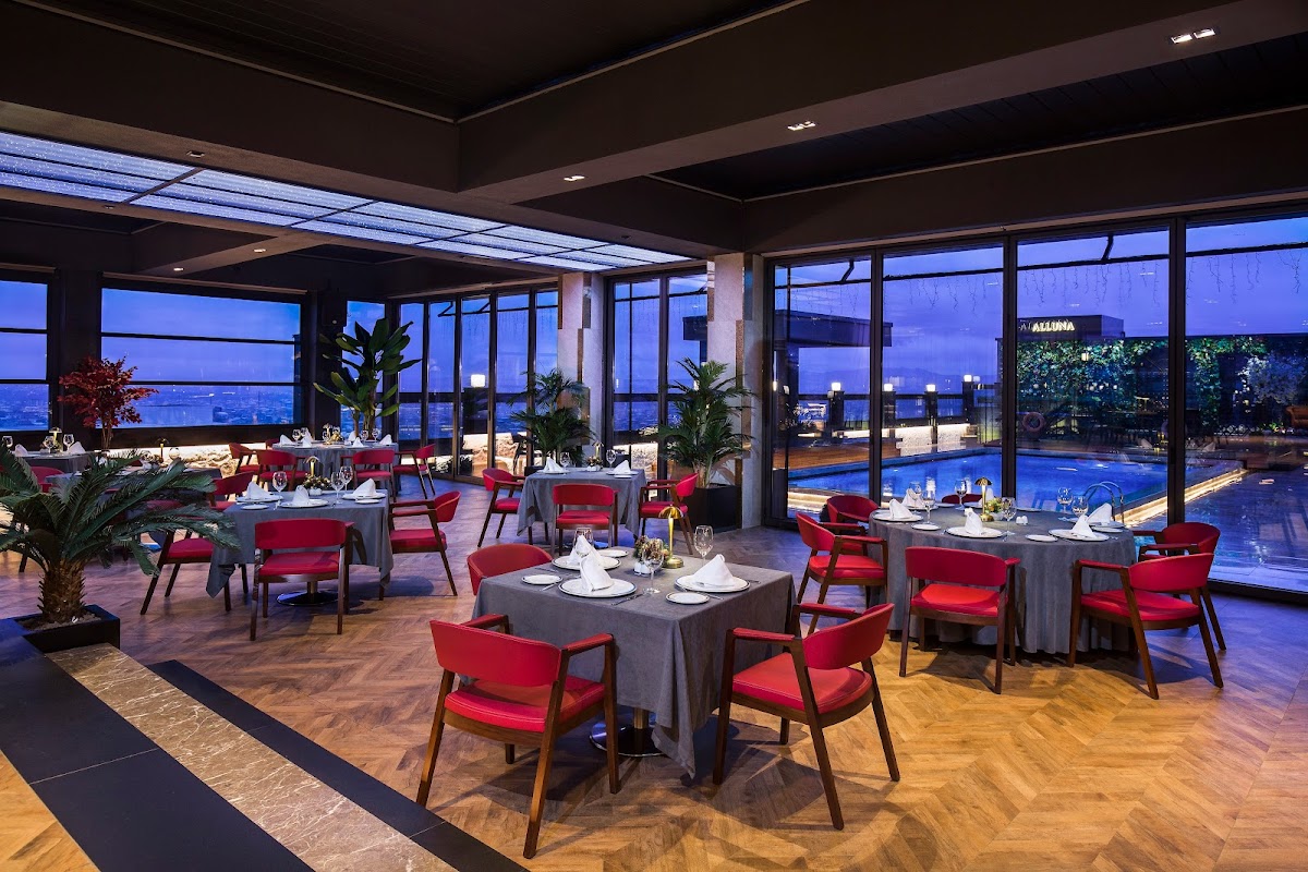 LUNA BAR RESTAURANT - Osmangazi