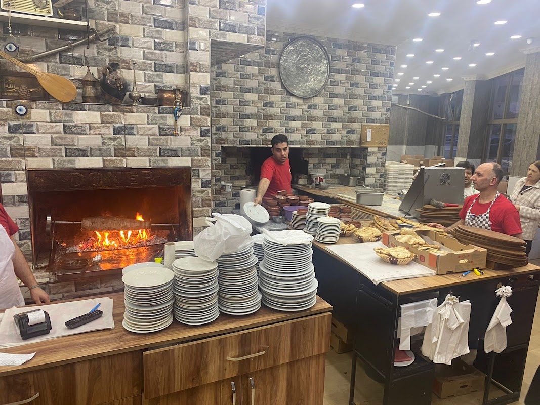 Ceren Artvin Kebap Ve Pide Salonu - Osmangazi