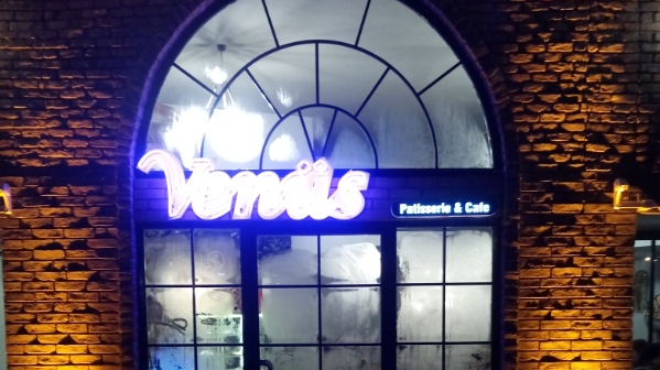 Venüs Patisserie & Cafe - Mustafakemalpaşa