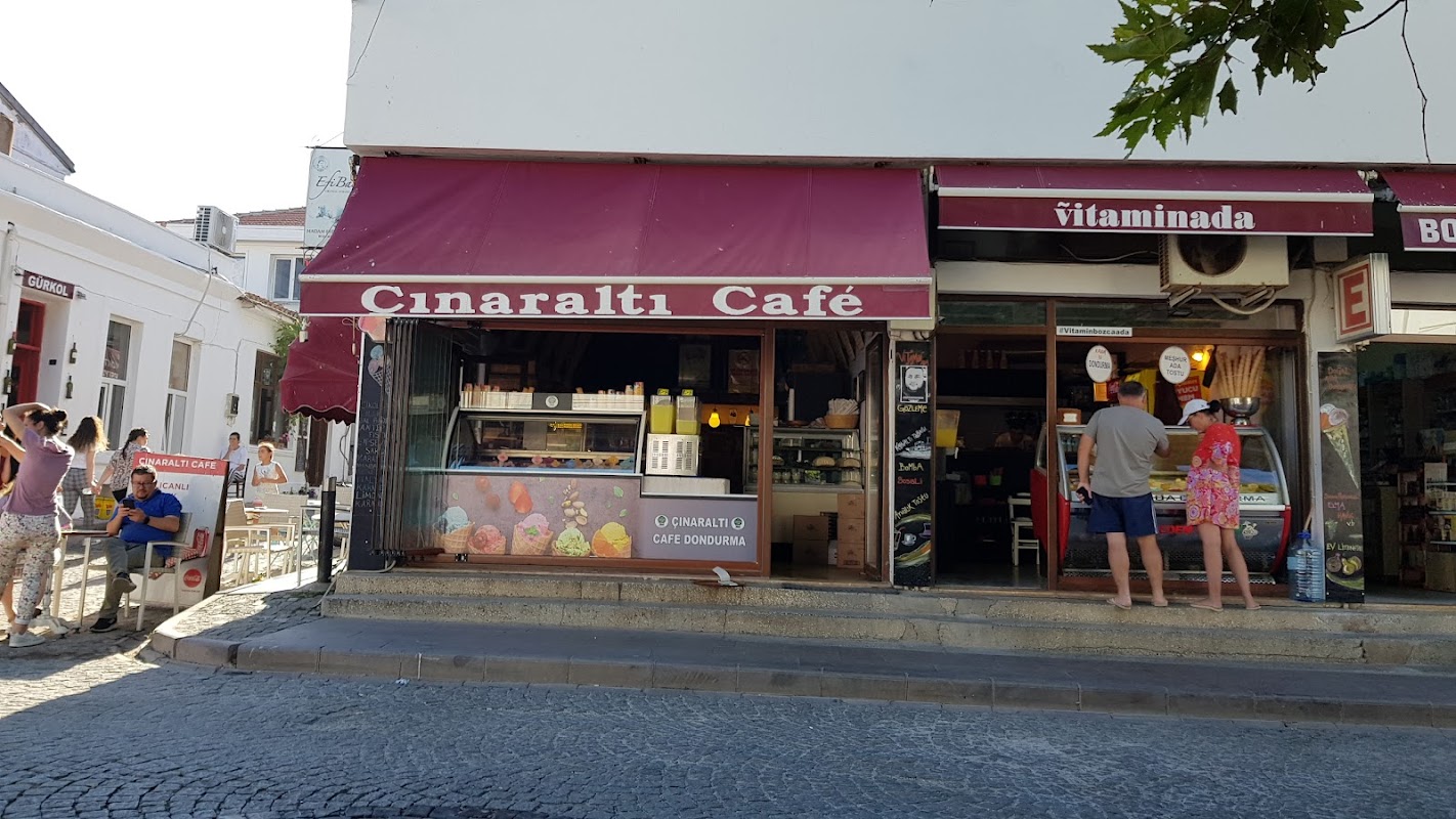 Çınaraltı Cafe - Bozcaada